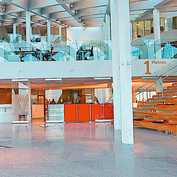 VARITRANS MOVABLE GLASS WALL